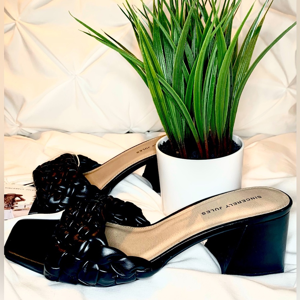 NWT Sincerely Jules Braid Sandal 9.5